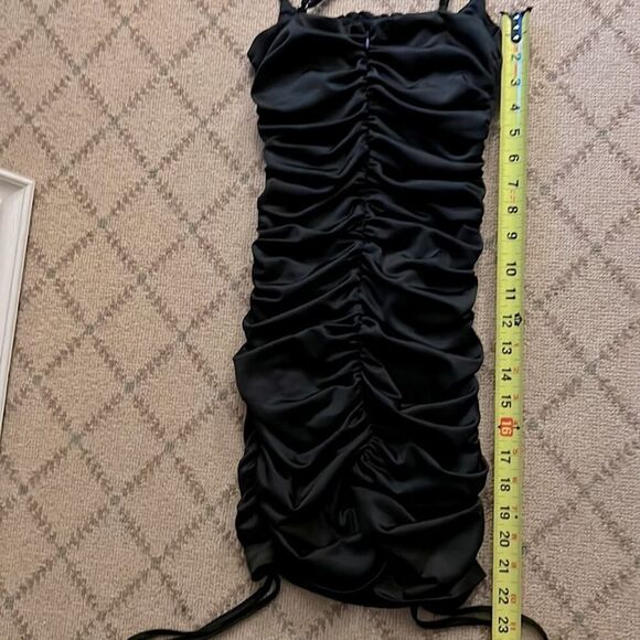 Black bodycon dress with shirred bust and ruched sides with ties- S - Picture 6 of 7